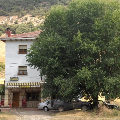 Mesón-Hostal Castilla. Apartamentos rurales.